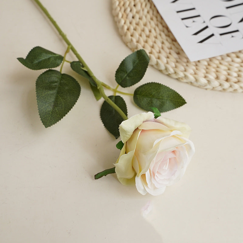 12 Stück Künstliche Rosen, Einzelne Langstielige Künstliche Dunkelrote Rosen, Realistische Kunstrosen für Hochzeitsdeko Brautsträuß Heiratsantrag Geburtstag Party Haus Garten Decor