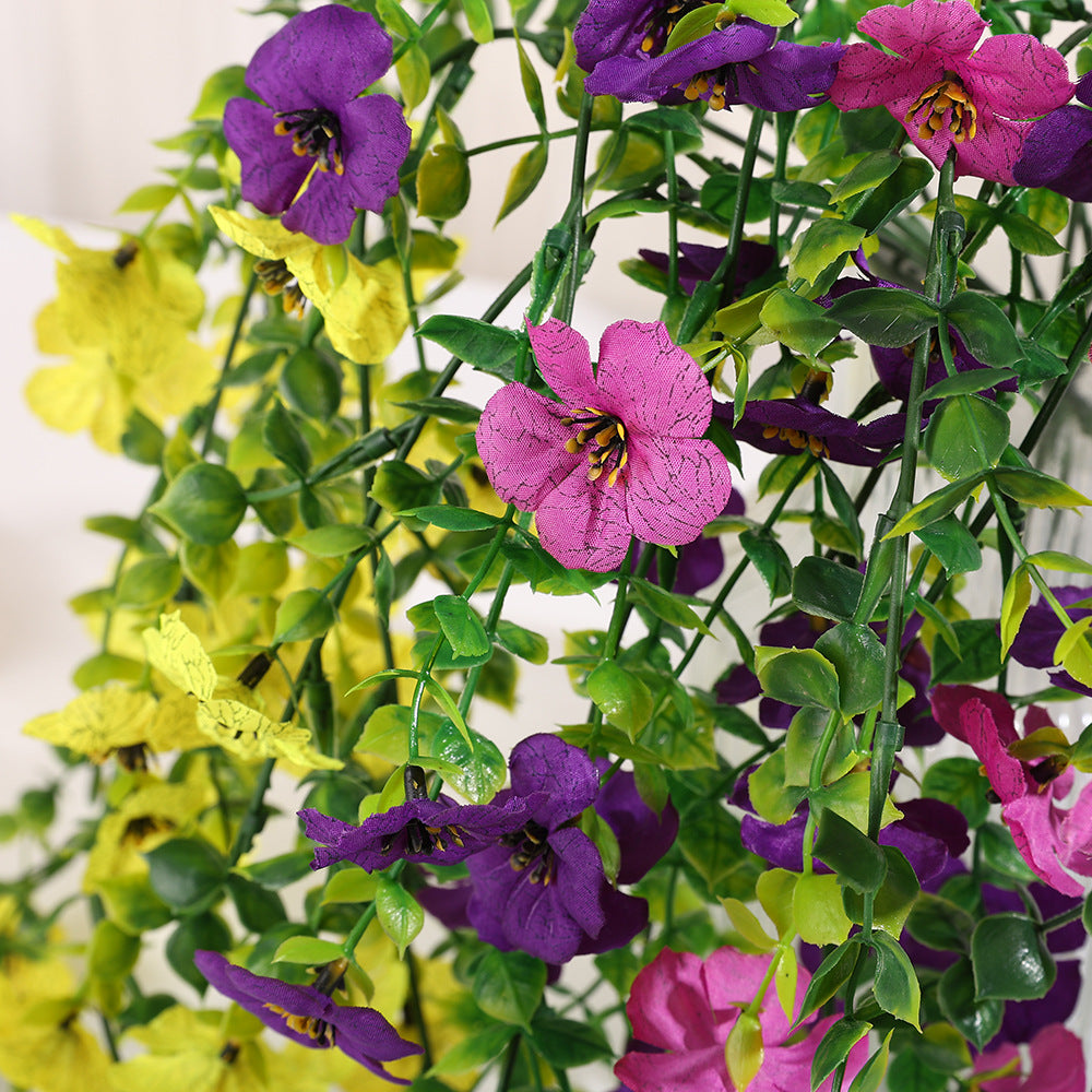 75 cm künstliche Violeen Veilchen - wandhängende Pflanzenranke Kunstpflanzenranke für Wanddekor