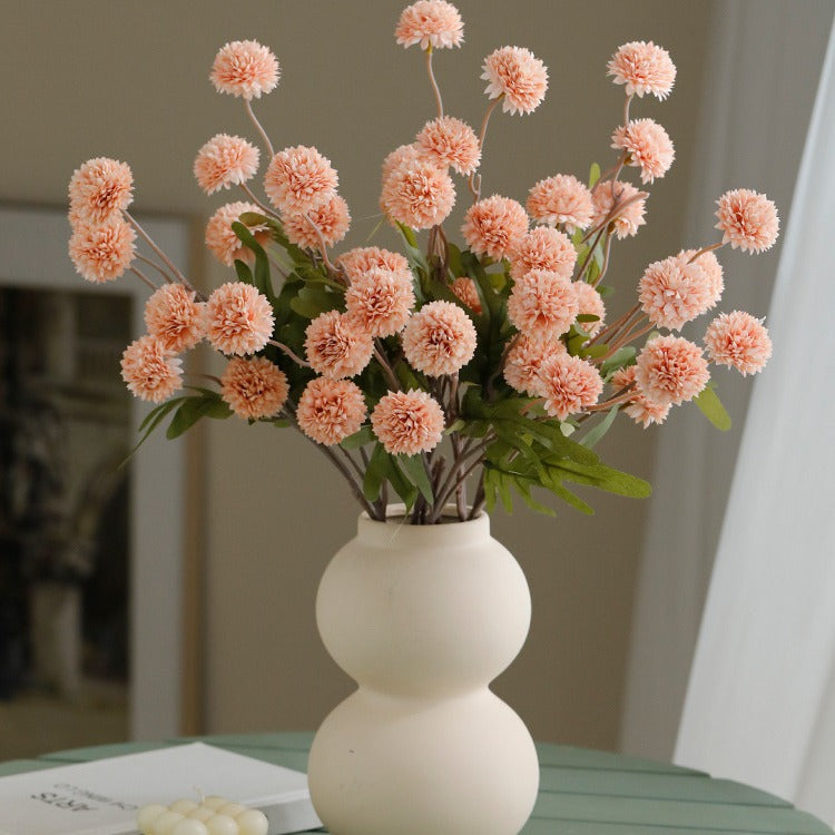 Großhandel: Faux-Kiku-Blumenstängel mit Pom-Pom-Bällen – für ästhetische Raumdekoration, Blumenarrangements und Tischanlagen