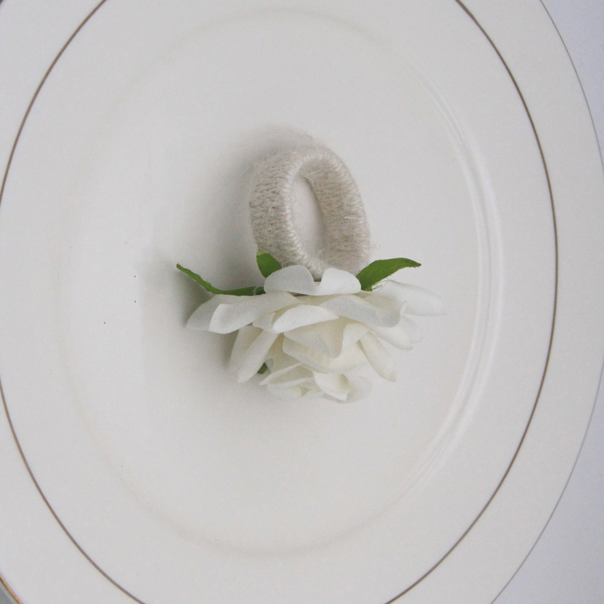Künstliche Rosen-Serviettenringhalter für Weihnachten, Hochzeiten, Valentinstag, Party sowie tägliche Haushalts- und Tischdekoration