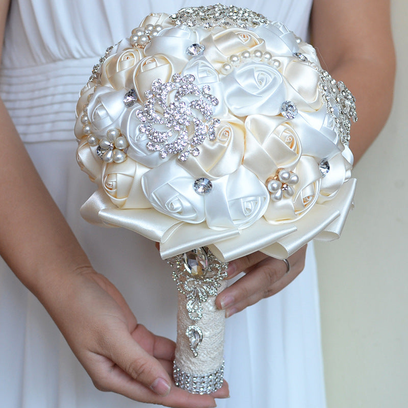 Künstlicher edler Satin-Rosen-Brautstrauß mit Perlen für Hochzeiten