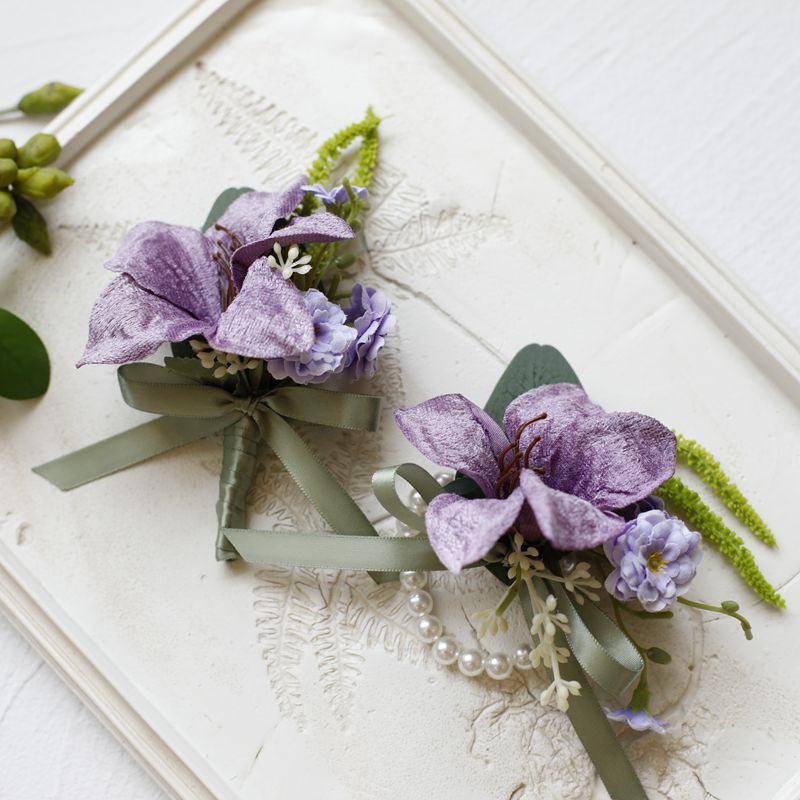 Künstliche Lilien-Wrist-Corsage- und Boutonniere-Set aus retro-Velours für Hochzeitsfeiern