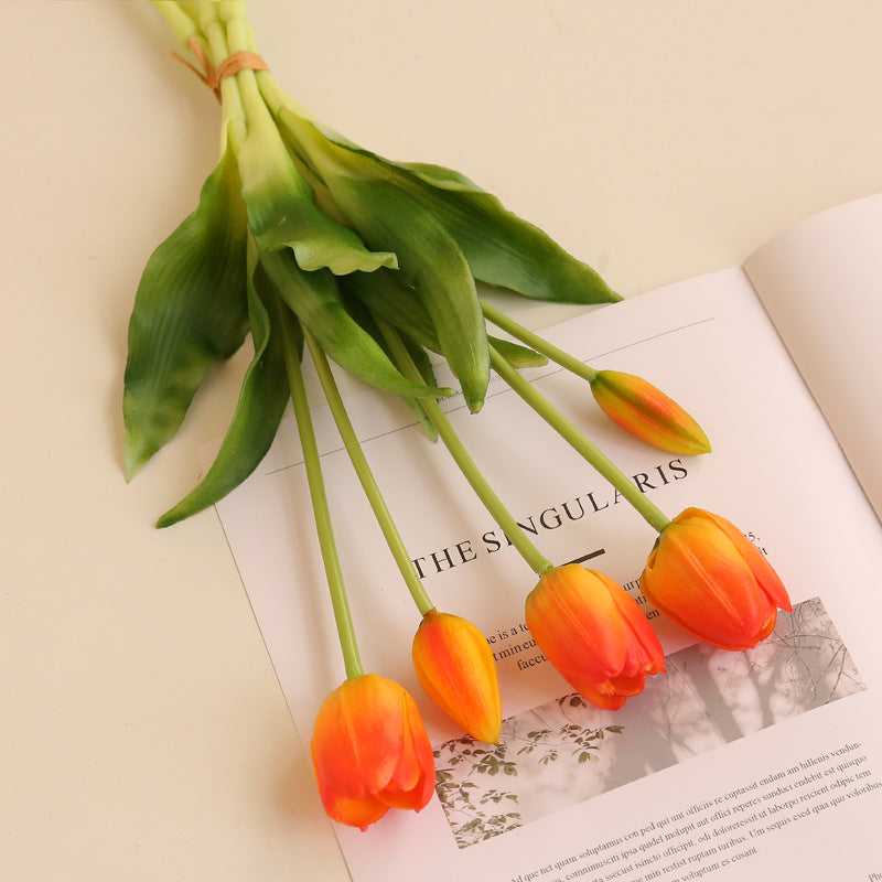 5 Stück künstliche Tulpen mit echtem Griffgefühl (Latex) – UV-beständige Kunstblumenstrauße für Tischdekoration, Home Decor, Parties, Hochzeiten und Gartendekoration