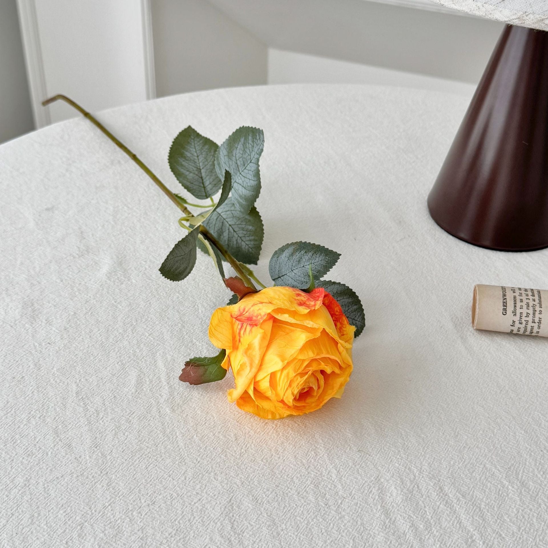 53 cm künstliche Rosen mit verbrannten Rändern