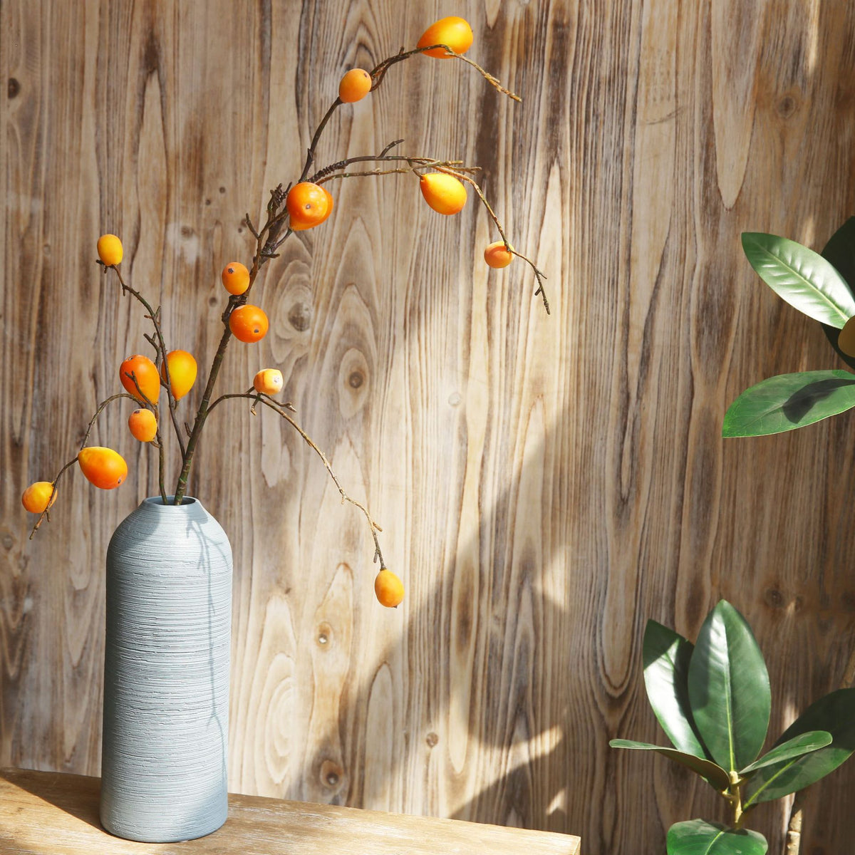 Künstliche Loquat-Zweig-Deko, 100 cm, 16 Blüten, single Stem, Plastik, für Floristik, Hochzeit, Innenraumgestaltung