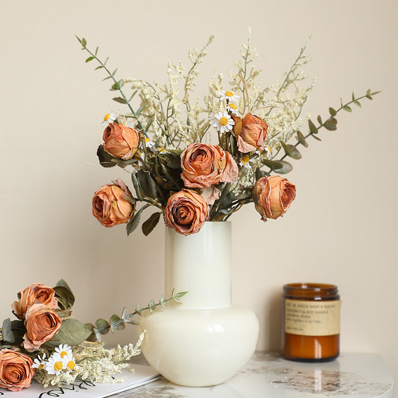 Kunstblumenstrauß Herbstfarben 36 cm, täuschend echte Rosen & Chrysanthemen mit gebrannten Kanten, ideal für Hochzeitsdeko, Vase, Tischdeko, Grabschmuck