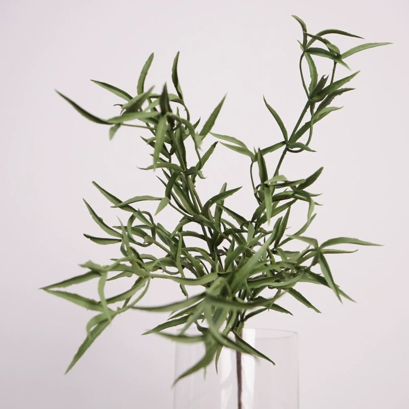 Künstlicher Rosmarin Zweig 44cm, Naturgetreue Kunstpflanze für Dekoration, Gestecke & Floristik, Hochwertiger Deko-Zweig für Zuhause, Hochzeit, Gastronomie