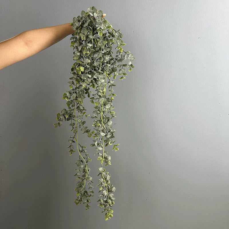 Künstliche Eukalyptus Hängepflanze 83 cm, Realistische Pflanzengirlande, Lebensechte Kunstpflanze für Wanddeko, Hochzeit, Gastronomie & Zuhause