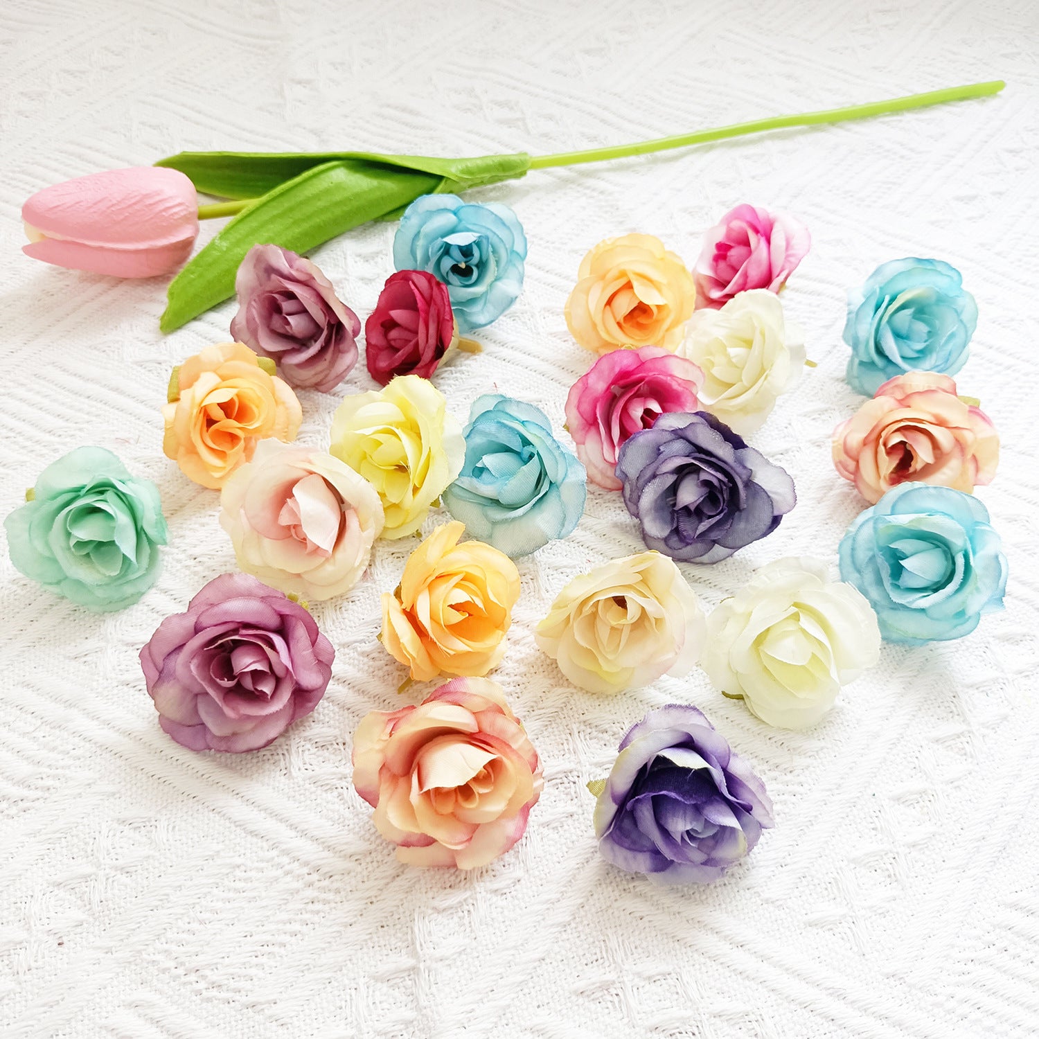 10x Künstliche Rosenköpfe Vintage (4 cm), Hochwertige Seidenblumen für DIY, Hochzeit, Anstecker, Gestecke, Tischdekoration, Basteln