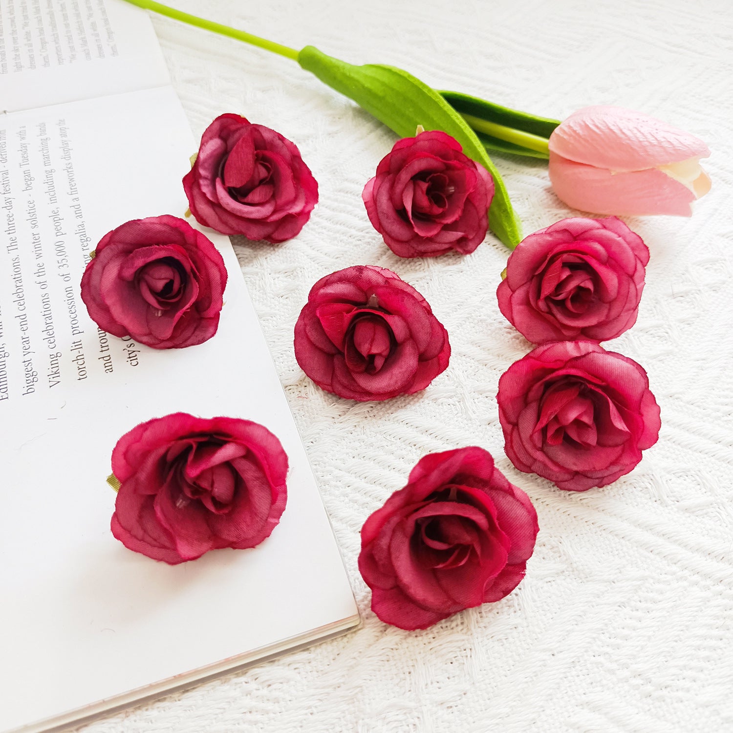 10x Künstliche Rosenköpfe Vintage (4 cm), Hochwertige Seidenblumen für DIY, Hochzeit, Anstecker, Gestecke, Tischdekoration, Basteln