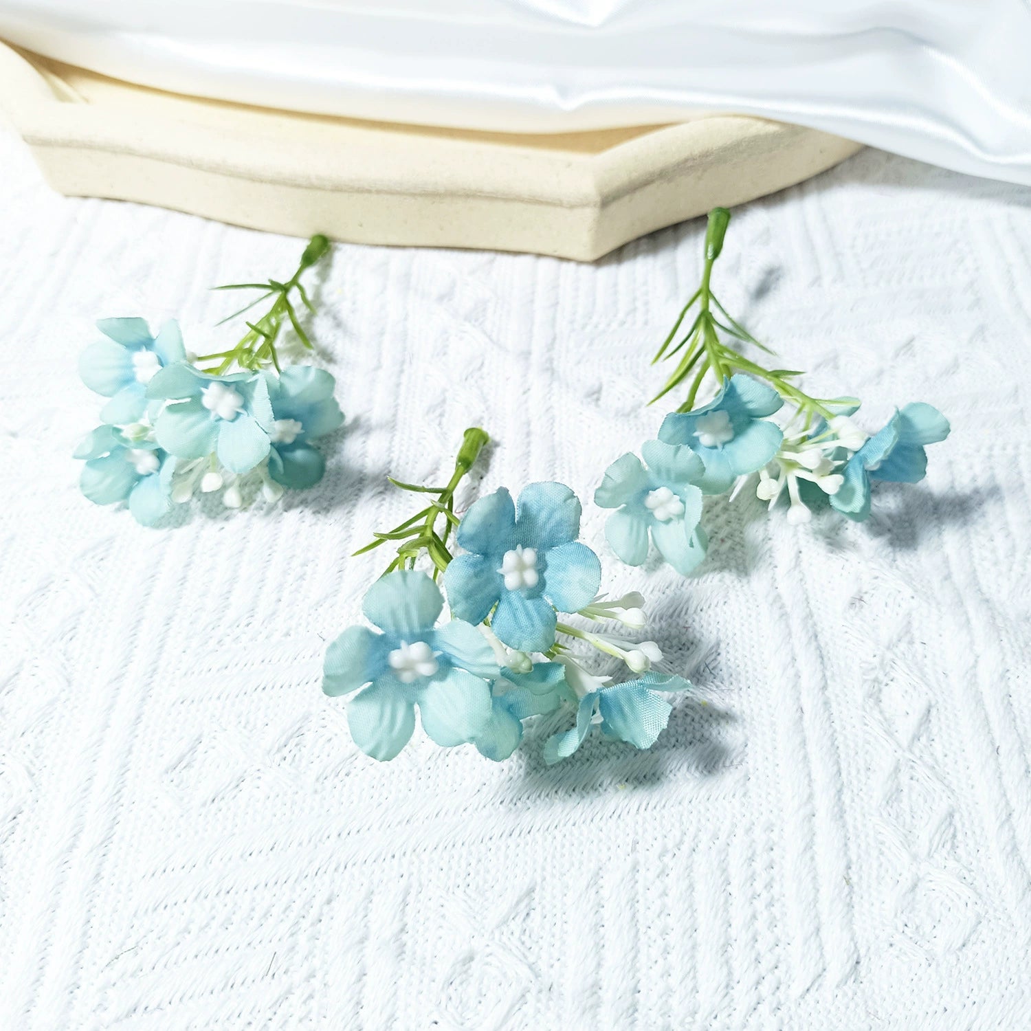 Mini Wildblumen Bund (10 Stk.), 8 cm Kunstblumen zum Basteln, Kleine Seidenblumen für DIY Ansteckblumen, Hochzeit, Gestecke, Geschenk Deko