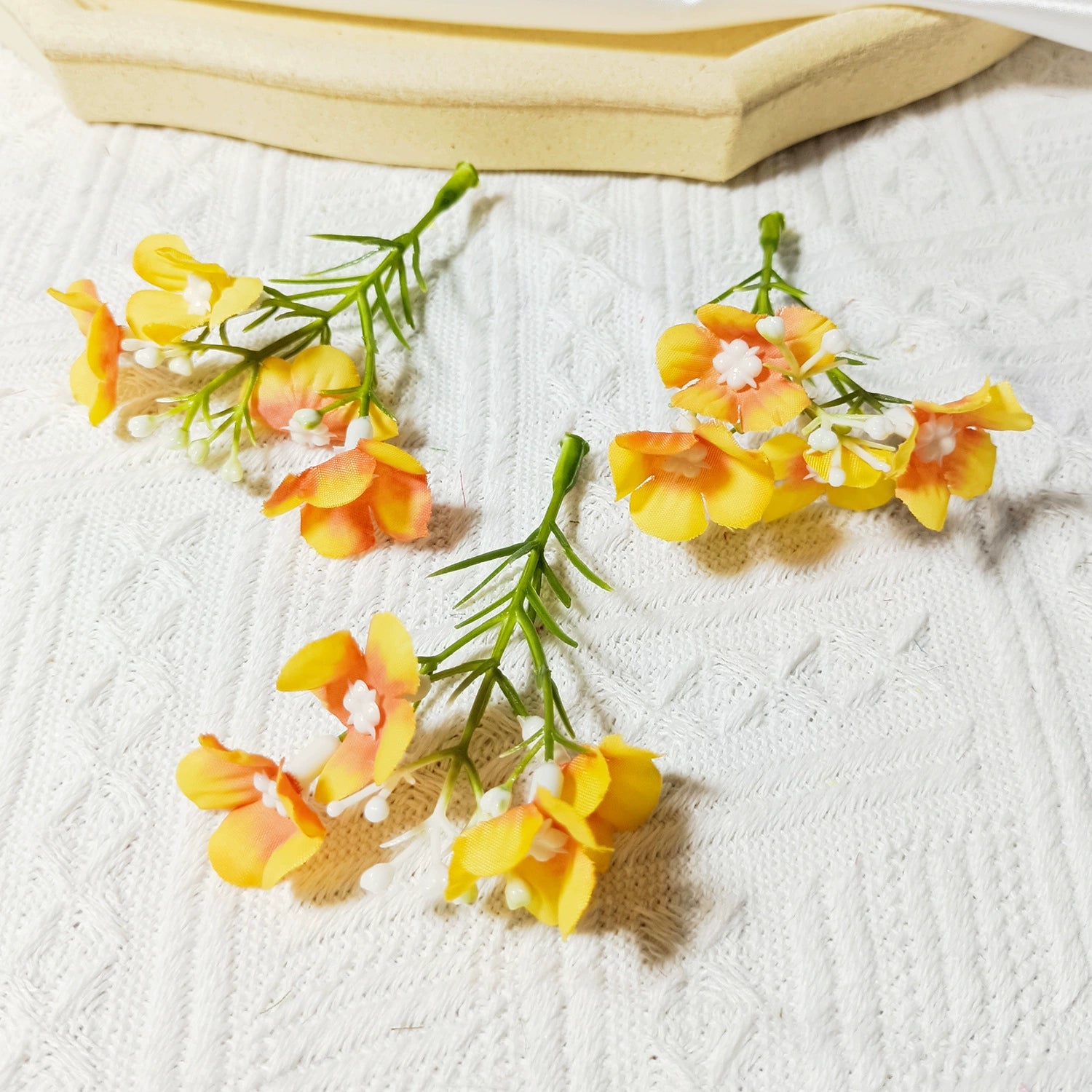 Mini Wildblumen Bund (10 Stk.), 8 cm Kunstblumen zum Basteln, Kleine Seidenblumen für DIY Ansteckblumen, Hochzeit, Gestecke, Geschenk Deko