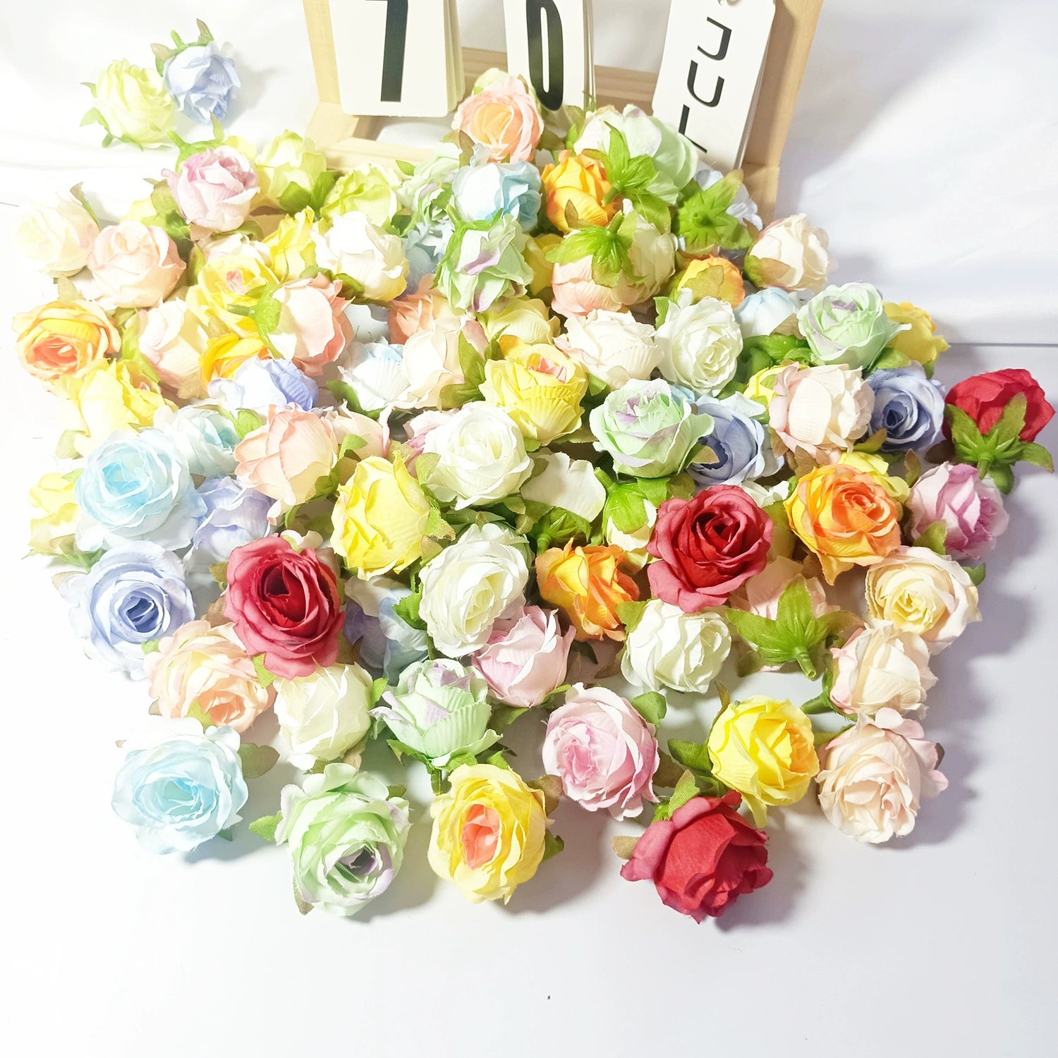 Mini Rosenköpfe 4cm, Künstliche Rosenblüten zum Basteln & Dekorieren, Naturgetreue Seidenrosen für DIY-Projekte, Hochzeit, Gestecke, Tischdeko