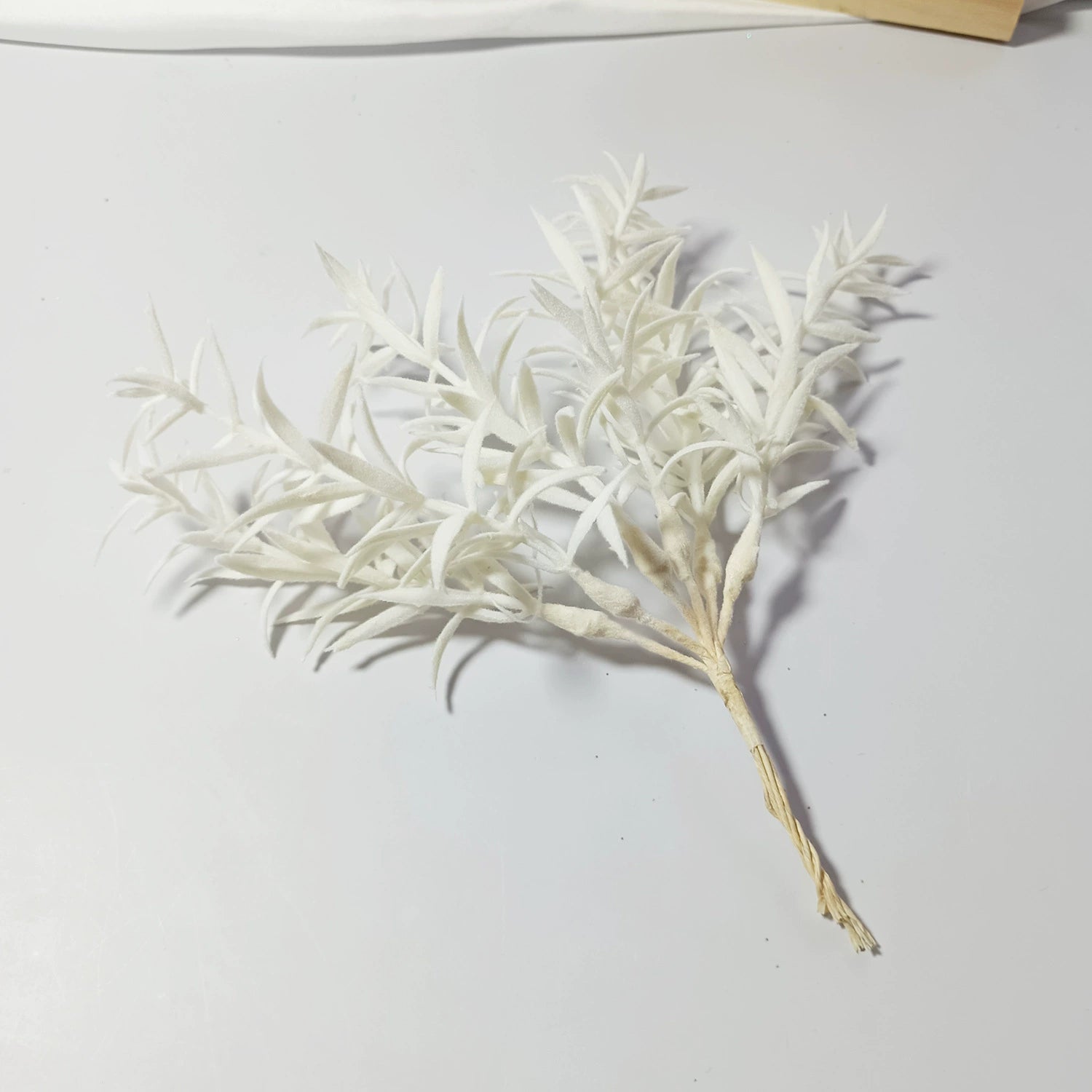 Sternengras Kunstzweig 20 cm, Täuschend echter Deko-Zweig für Gestecke & Vasen, Ideal für DIY, Hochzeit & Tischdeko, Kleine Kunstpflanze