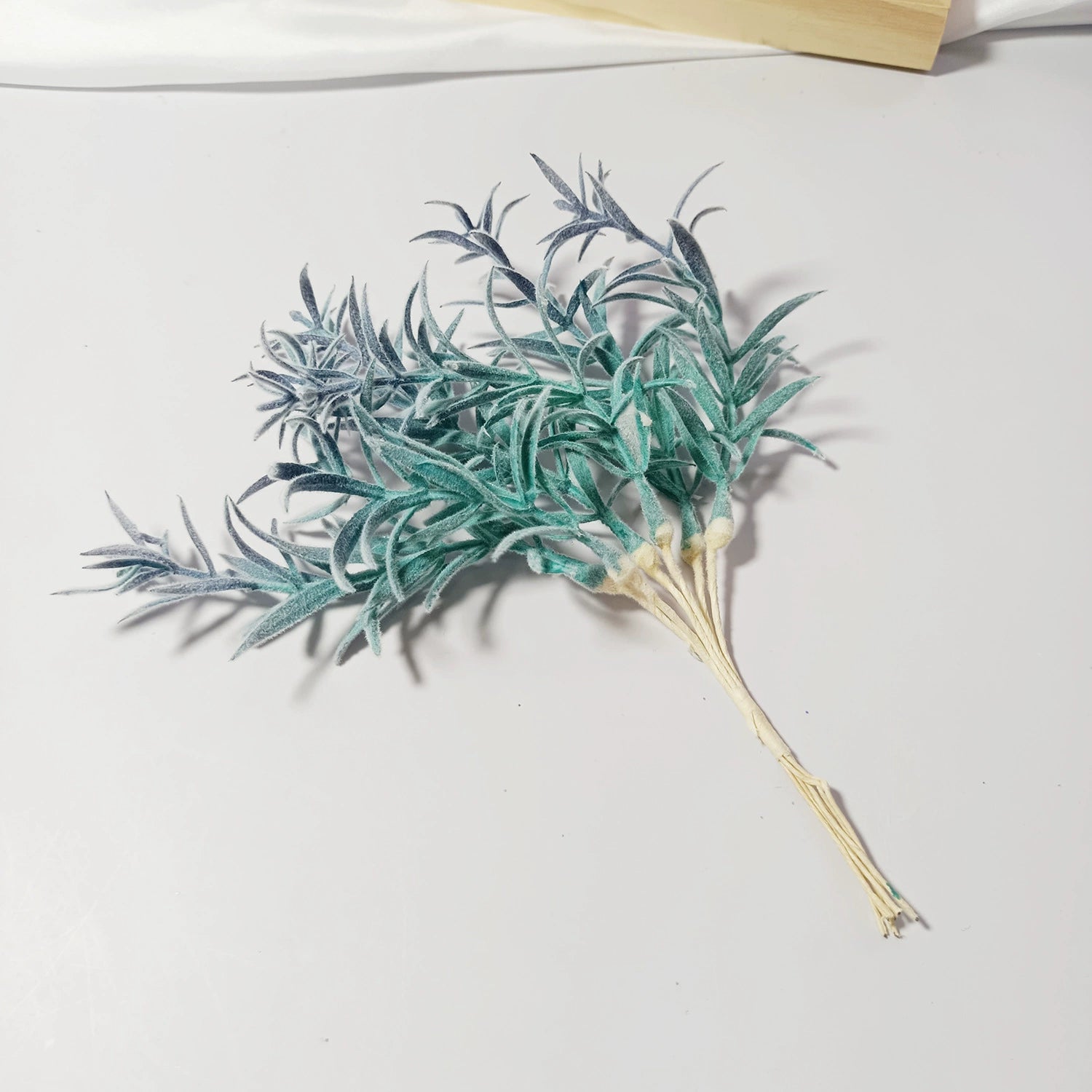 Sternengras Kunstzweig 20 cm, Täuschend echter Deko-Zweig für Gestecke & Vasen, Ideal für DIY, Hochzeit & Tischdeko, Kleine Kunstpflanze