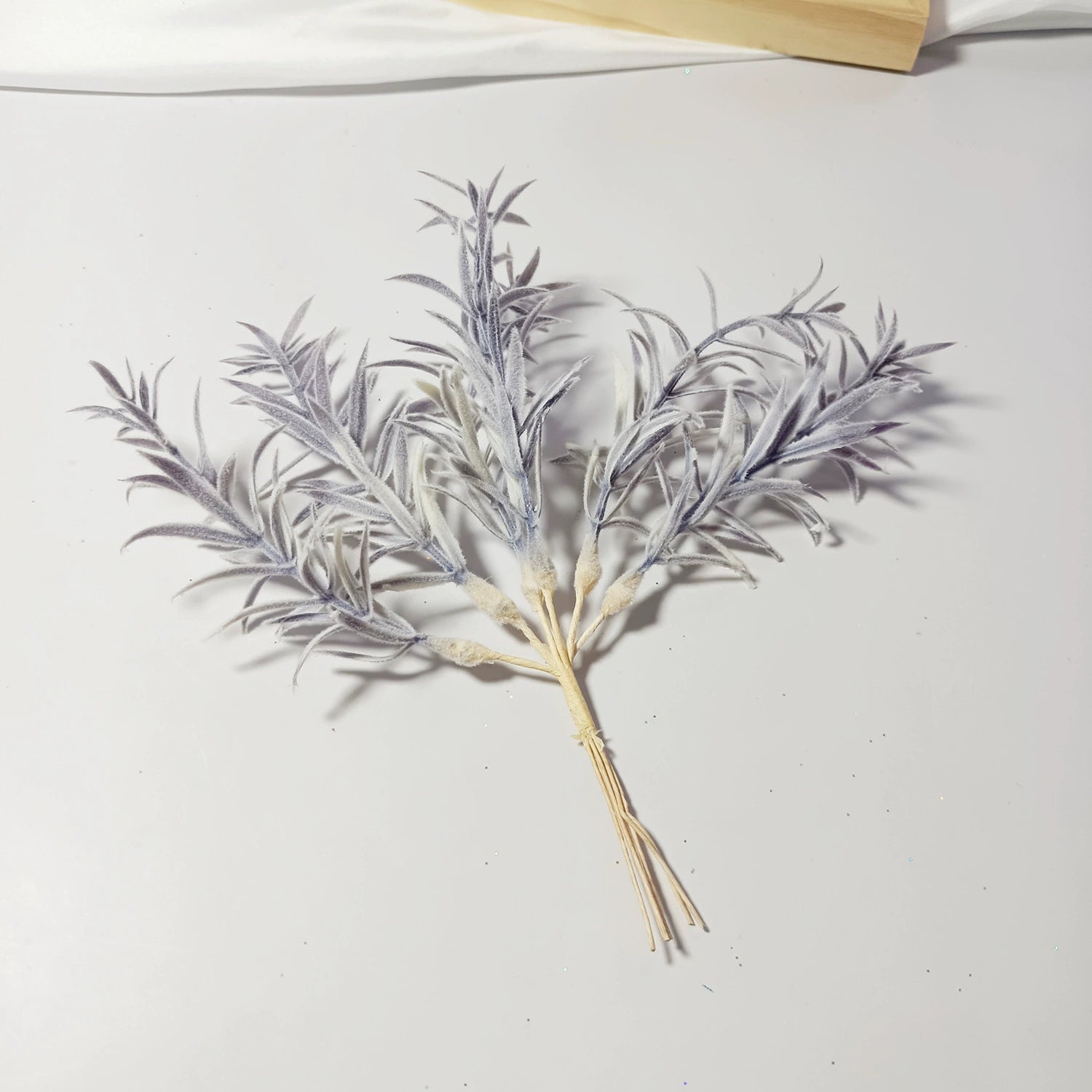 Sternengras Kunstzweig 20 cm, Täuschend echter Deko-Zweig für Gestecke & Vasen, Ideal für DIY, Hochzeit & Tischdeko, Kleine Kunstpflanze
