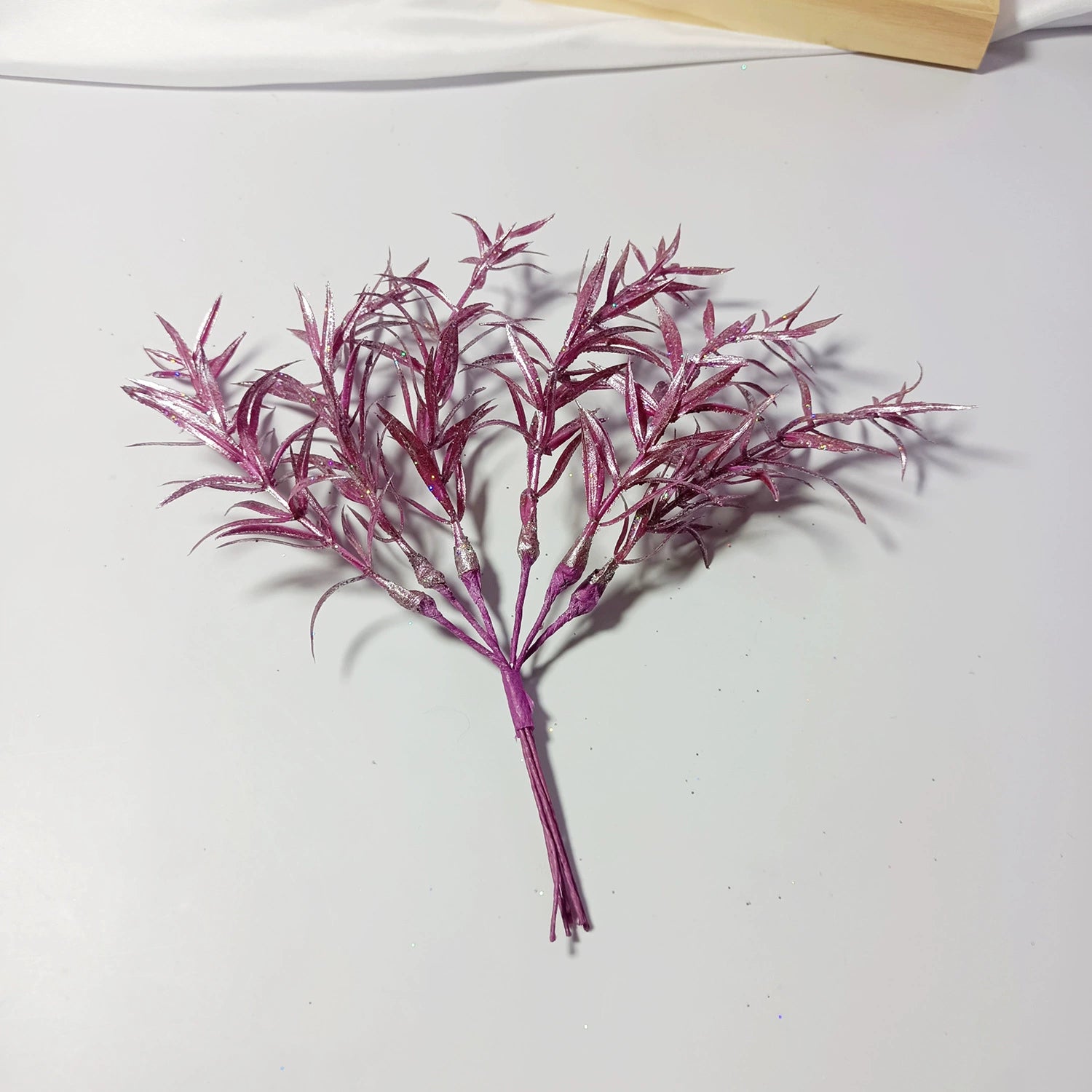 Sternengras Kunstzweig 20 cm, Täuschend echter Deko-Zweig für Gestecke & Vasen, Ideal für DIY, Hochzeit & Tischdeko, Kleine Kunstpflanze