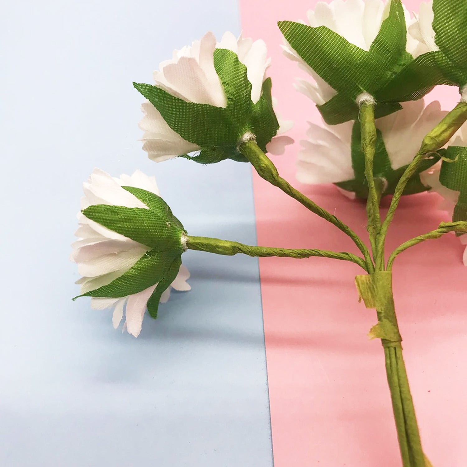 Kleine Kunstblumen Nelken & Pfingstrosen, 6 Stk. pro Bund, 10 cm, Täuschend Echte Seidenblumen für DIY, Hochzeit, Ansteckblumen & Deko