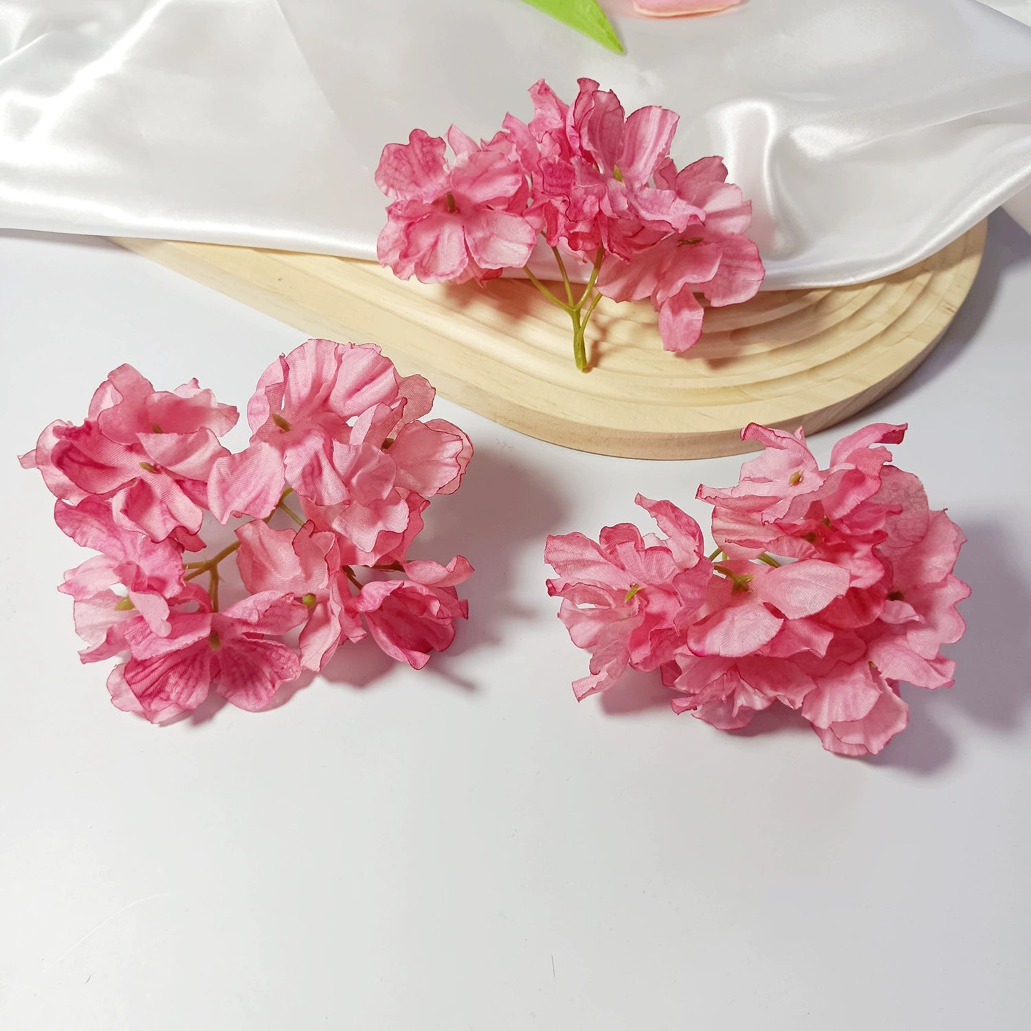 Künstliche Hortensienköpfe mit geflammtem Rand, 5 cm, Realistische Kunstblumen für DIY Gestecke, Hochzeit, Tischdeko, Basteln & Floristik