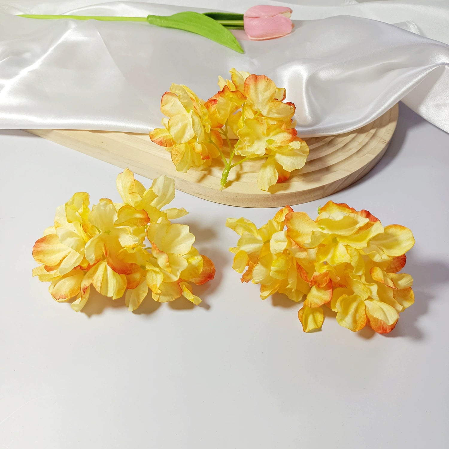 Künstliche Hortensienköpfe mit geflammtem Rand, 5 cm, Realistische Kunstblumen für DIY Gestecke, Hochzeit, Tischdeko, Basteln & Floristik