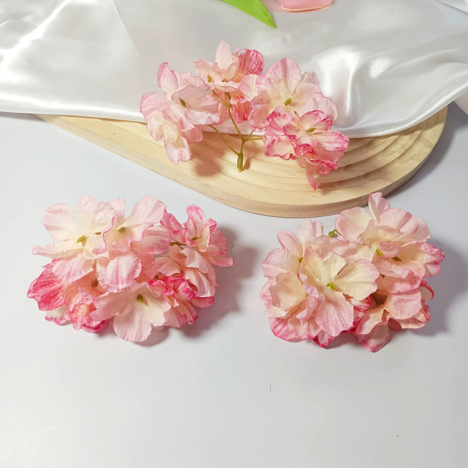 Künstliche Hortensienköpfe mit geflammtem Rand, 5 cm, Realistische Kunstblumen für DIY Gestecke, Hochzeit, Tischdeko, Basteln & Floristik