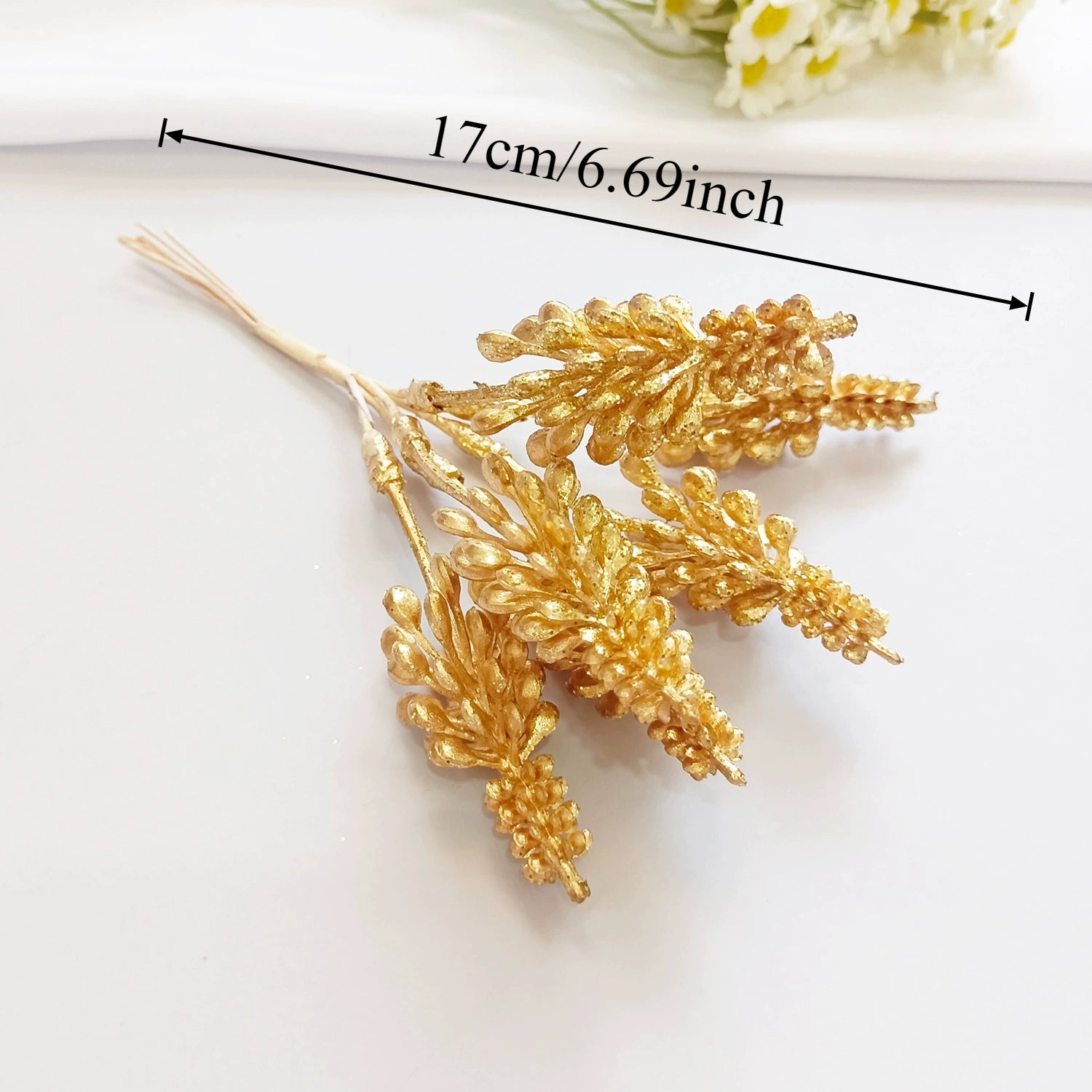 Künstlicher Kiefernzweig Gold 20cm, Deko-Pick mit Perlen, Täuschend Echter Tannenzweig für DIY Gestecke, Weihnachtsdeko & Anstecker