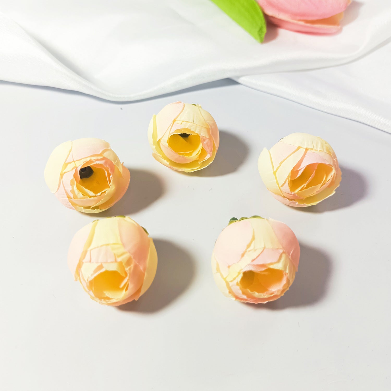 Künstliche Rosenknospen 3 cm, realistisch, ideal für DIY Hochzeitsfloristik, Geschenke, Dekoration, 5 Stück