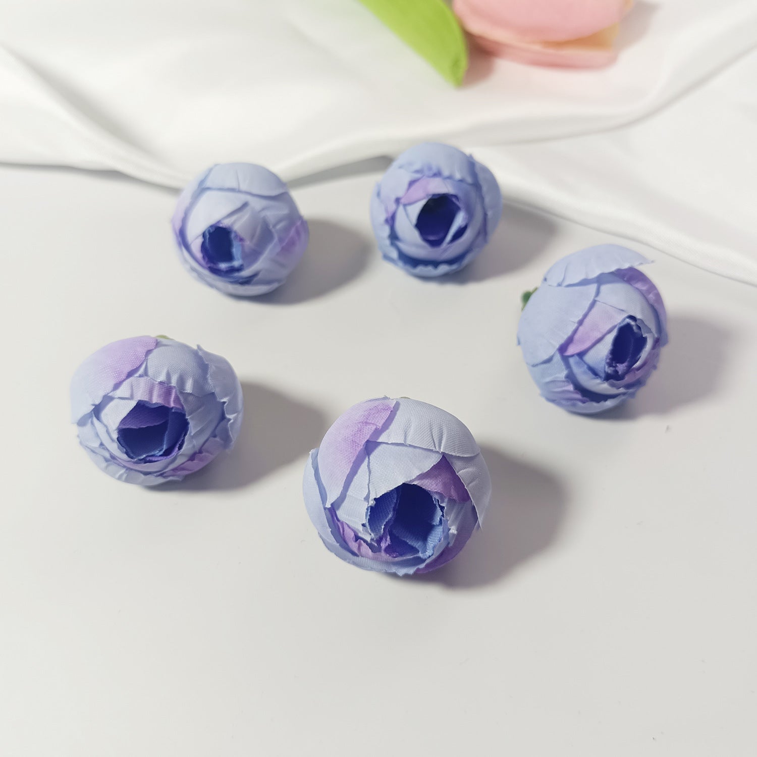 Künstliche Rosenknospen 3 cm, realistisch, ideal für DIY Hochzeitsfloristik, Geschenke, Dekoration, 5 Stück