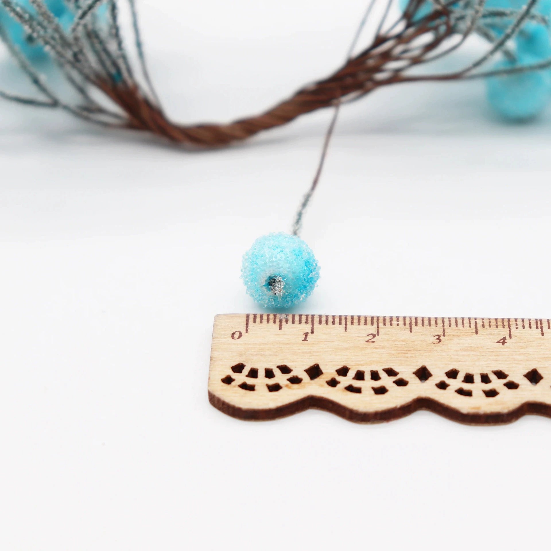 Künstliche Beerenblüten, 1,2 cm Durchmesser, langlebig, 14 cm lang, 13 Farben, ideal für Hochzeiten, Floristen, DIY-Geschenke, Tischdekoration