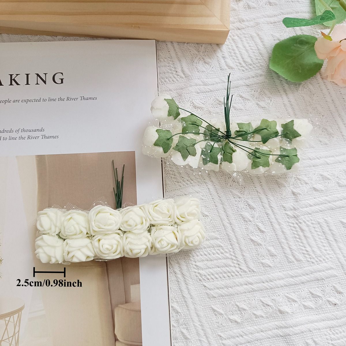 144x Mini Rosenköpfe 2,5 cm, PE Schaumrosen mit Spitze, Künstliche Blumen für Hochzeit, DIY & Gestecke, Großpackung für Floristik & Deko