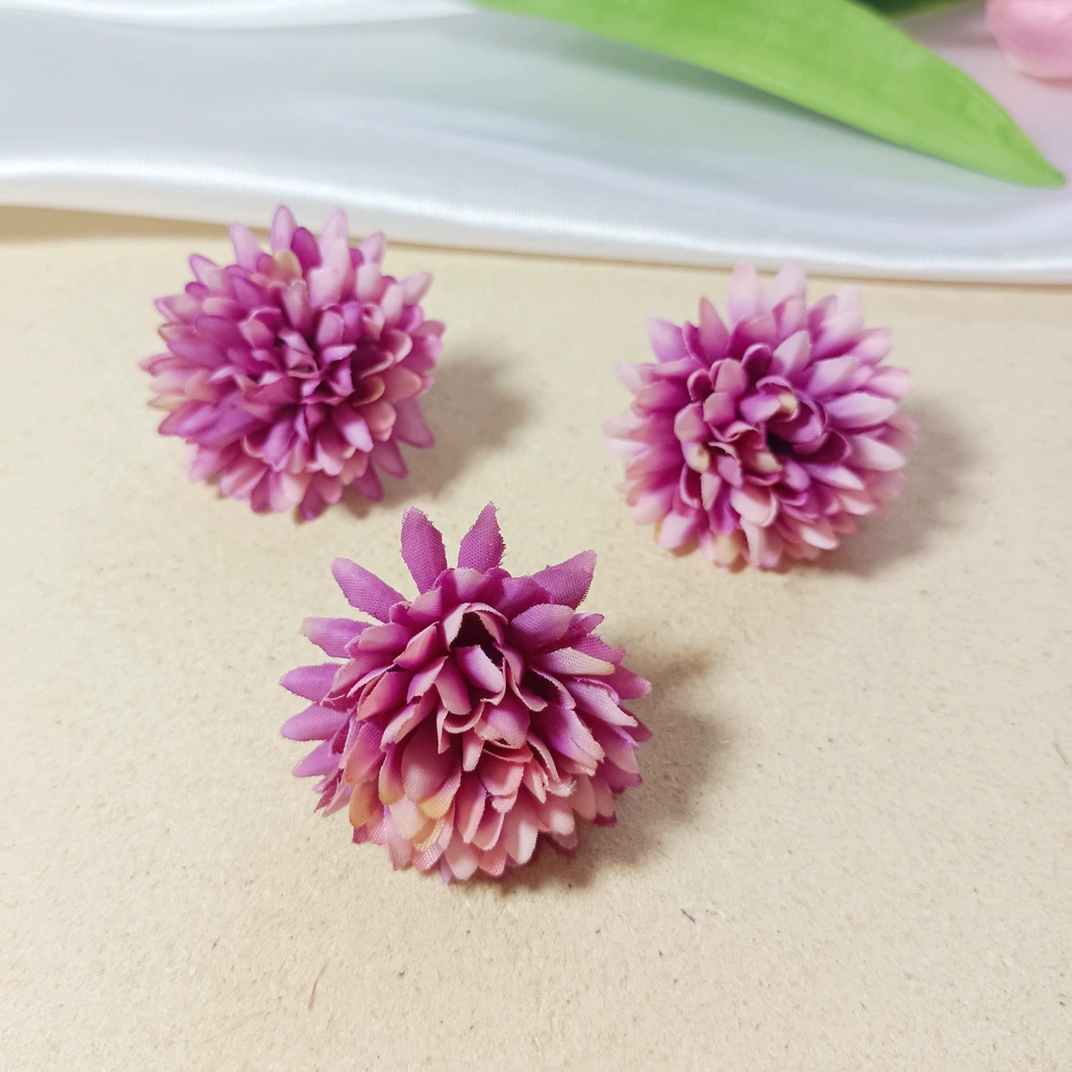 Künstliche Wildblumen Blütenköpfe 4cm, 10 Farben, Realistische Seidenblumen zum Basteln, DIY Gestecke, Hochzeitsdeko, Ansteckblume