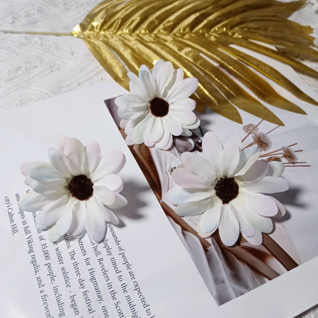 Gänseblümchen Blumenköpfe 7cm, Täuschend Echte Seidenblumen zum Basteln, DIY Kunstblumen für Hochzeit, Gestecke, Floristik | Mengenrabatte
