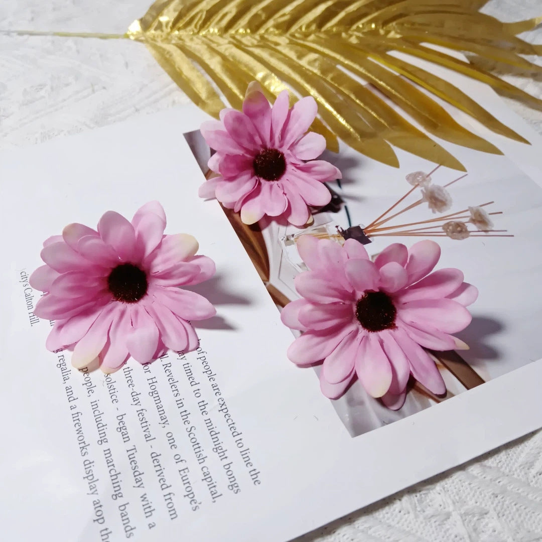 Gänseblümchen Blumenköpfe 7cm, Täuschend Echte Seidenblumen zum Basteln, DIY Kunstblumen für Hochzeit, Gestecke, Floristik | Mengenrabatte