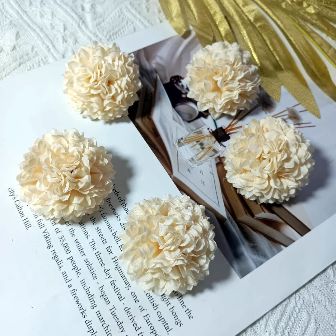 Echte-Look Kissen-Chrysanthemen, 5 cm Durchmesser, ideal für Hochzeiten, DIY-Haaraccessoires, Dekoration, langlebig und pflegeleicht