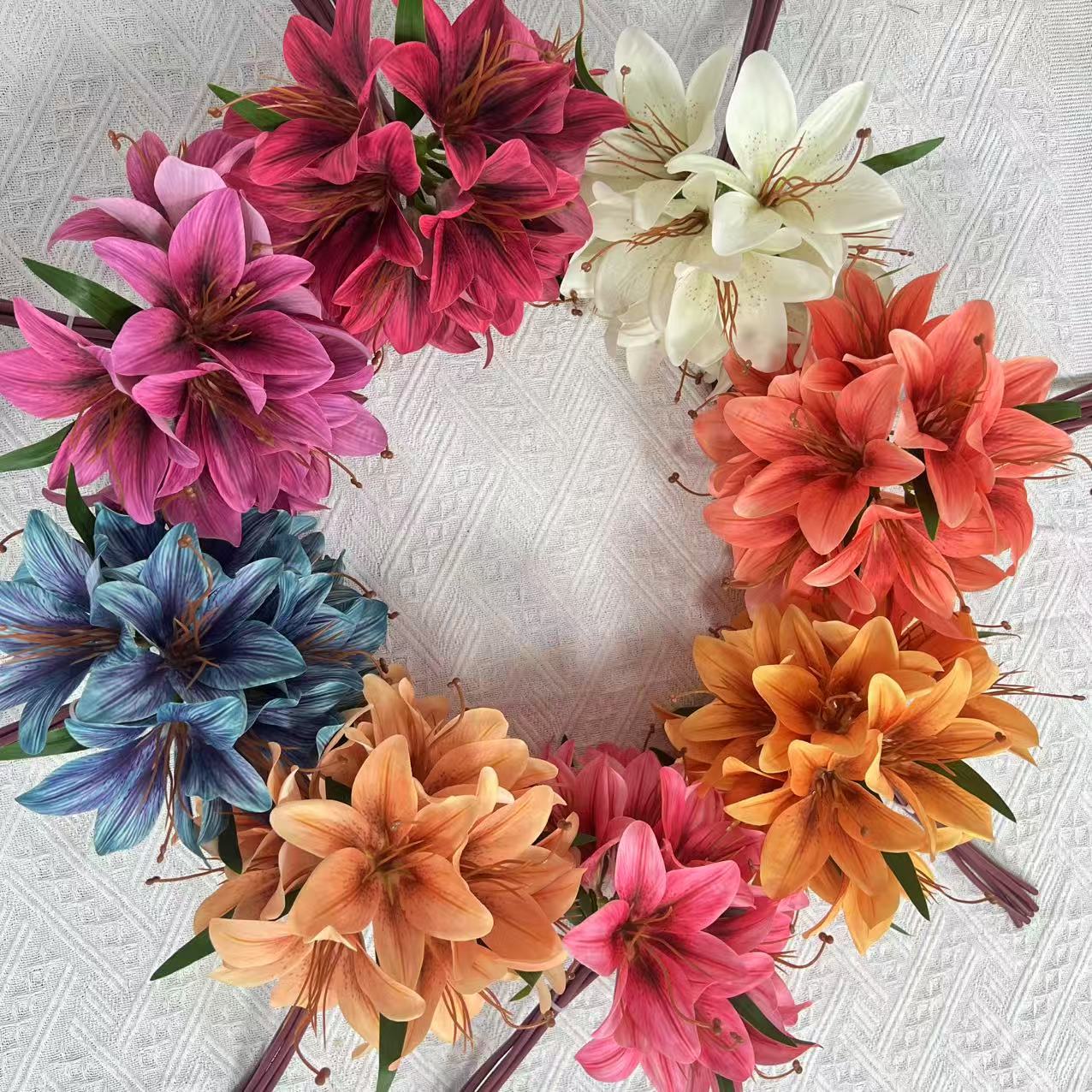 Künstlicher Lilienstrauß 30 cm, Täuschend Echte Lilien aus Seidenstoff, Dauerhafte Kunstblumen für Vase, Tischdeko, Hochzeit, Floristik & Grabschmuck