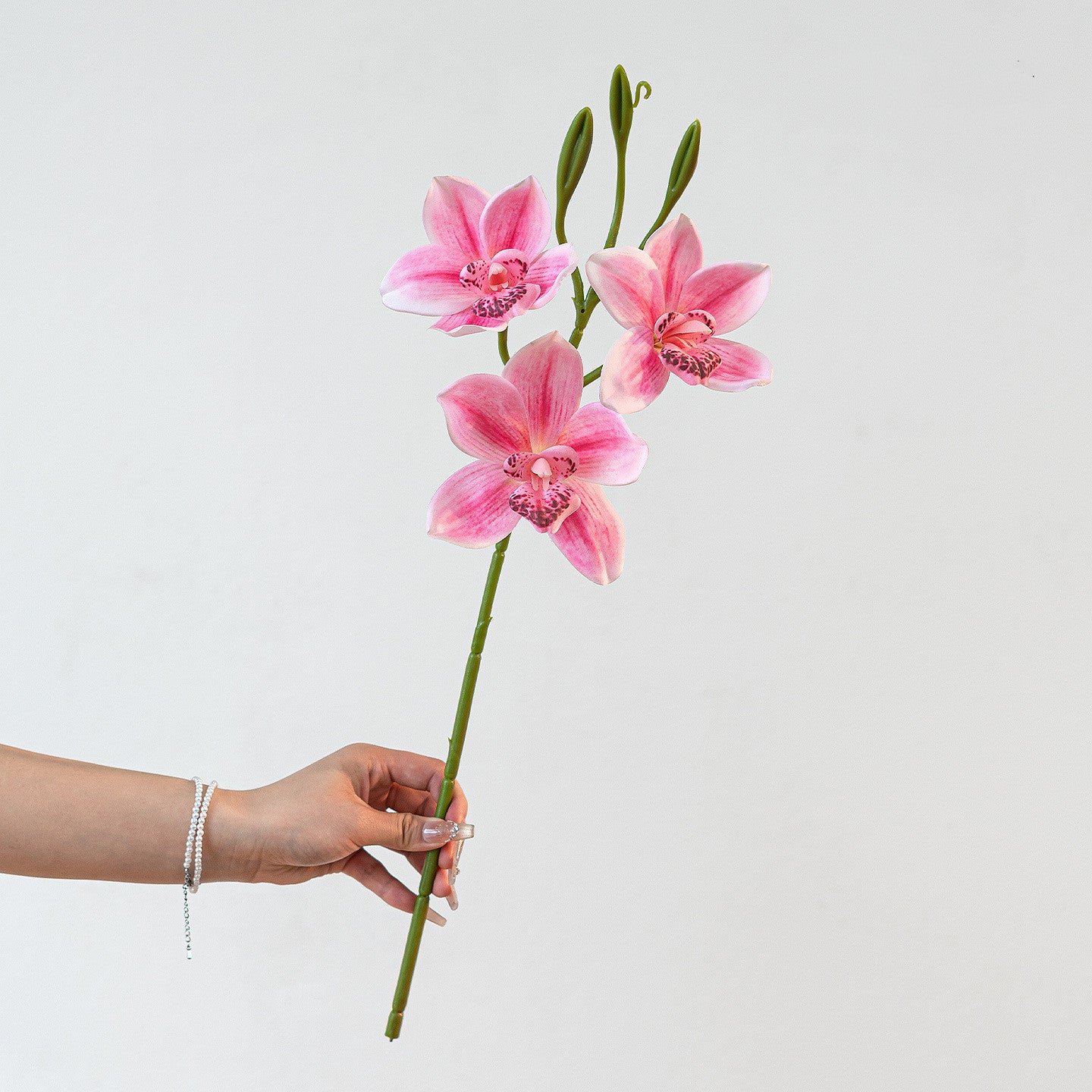 Künstliche Cymbidium Orchidee 55 cm, 3 Blüten, Lebensechter Orchideenzweig für Vase, Hochzeitsdeko, Gestecke, Langlebige Kunstblume