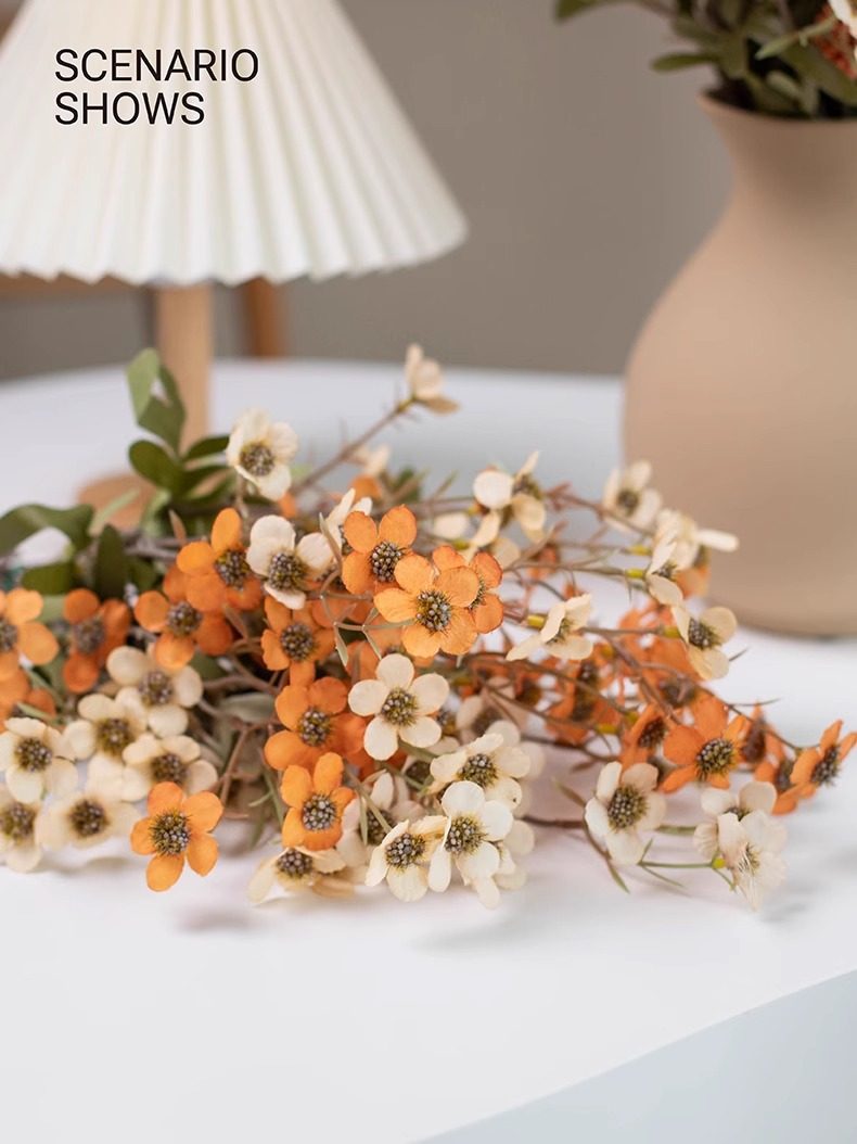 Kunstblumen Pflaumenblüten Zweig 60cm, Täuschend Echt im Vintage-Stil, Dekozweig für Vase, Tischdeko, Hochzeit, Langlebiger Seidenblumen-Strauß