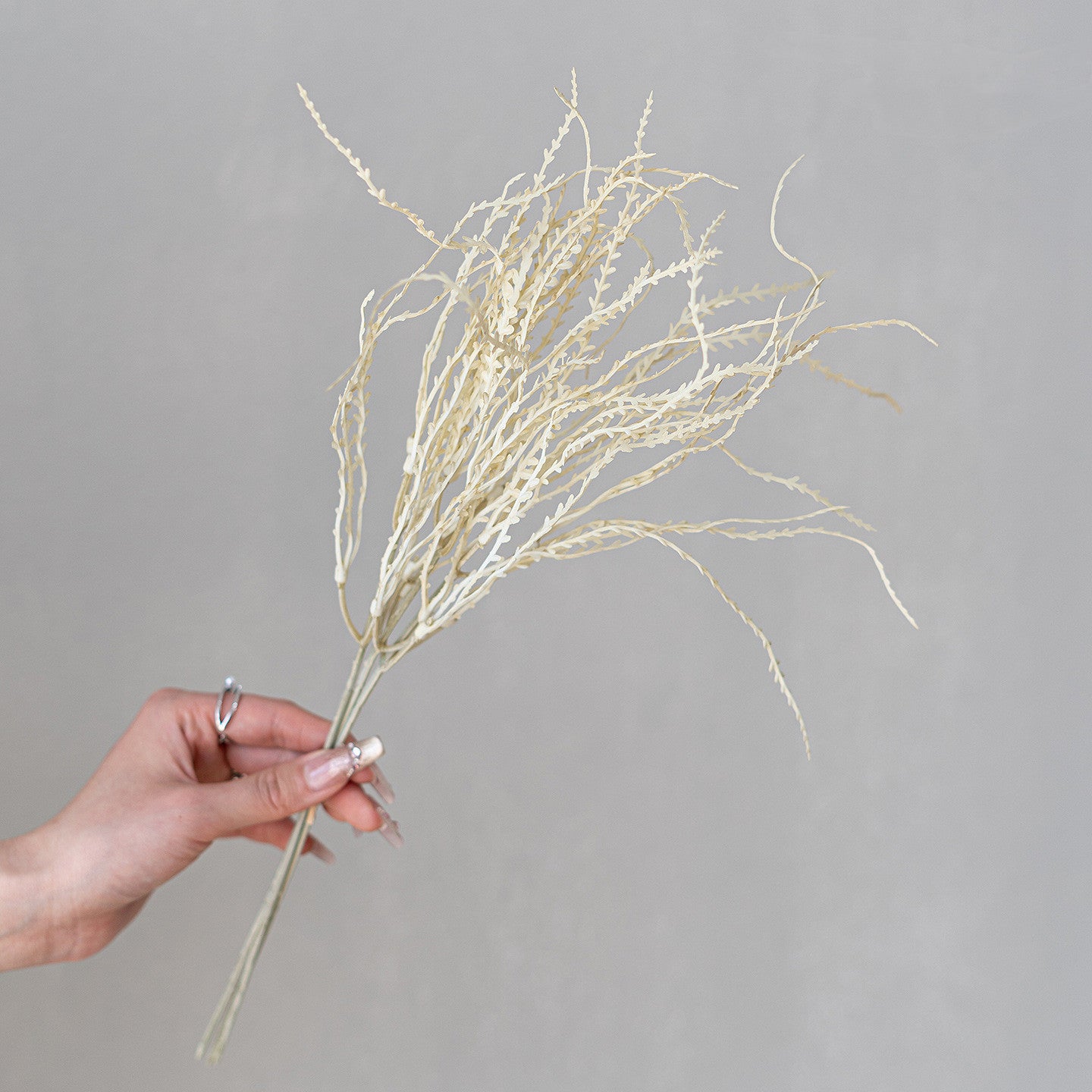 Künstliche Herbstblumenstrauß mit Korallenmoos, 45cm, Kunststoff, ideal für Hochzeiten, Innendekoration, Veranstaltungen