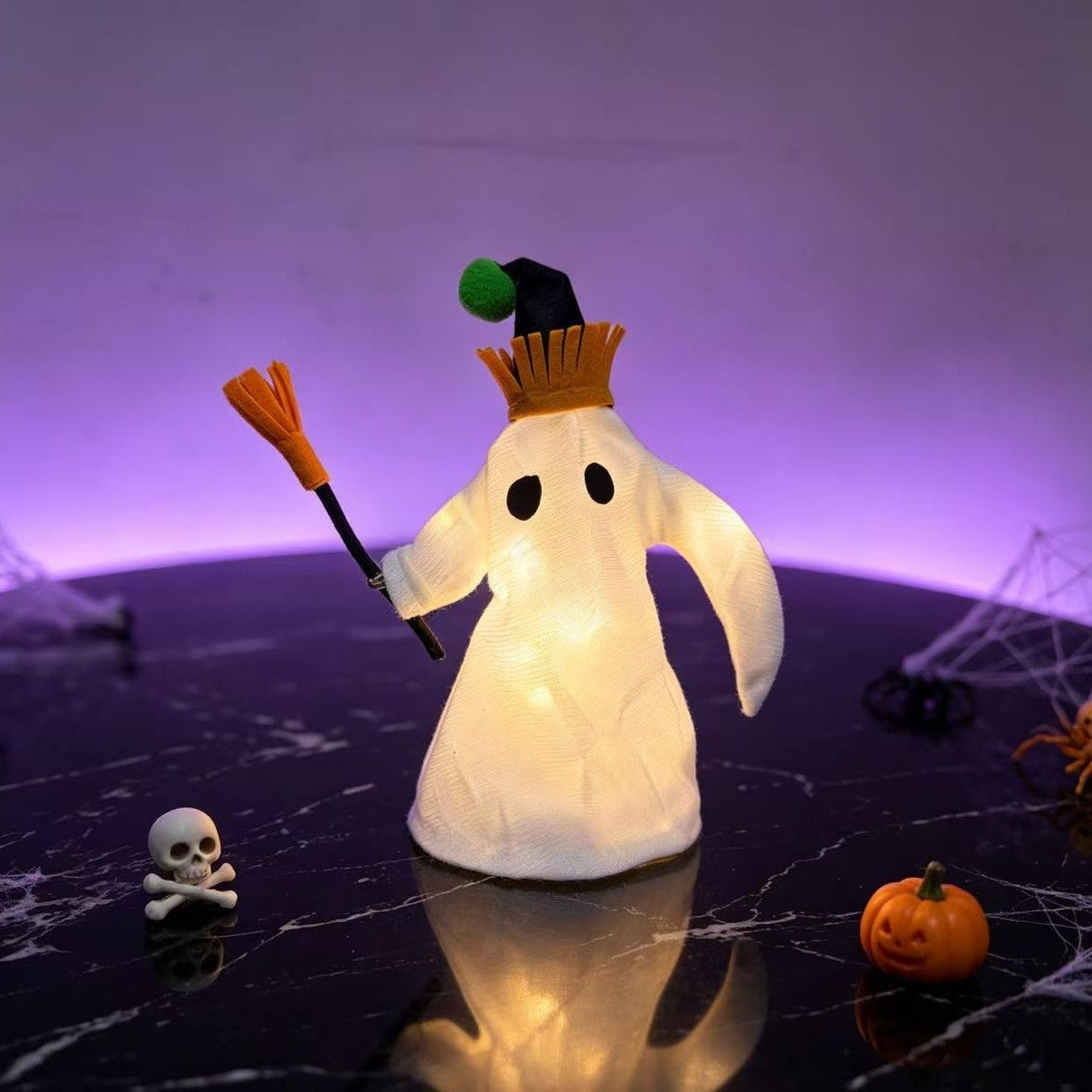 Halloween LED-Geister-Deko mit Besen, 27 cm lang, Kunststoff, für Innen- und Außendekoration, Party, Festdekoration