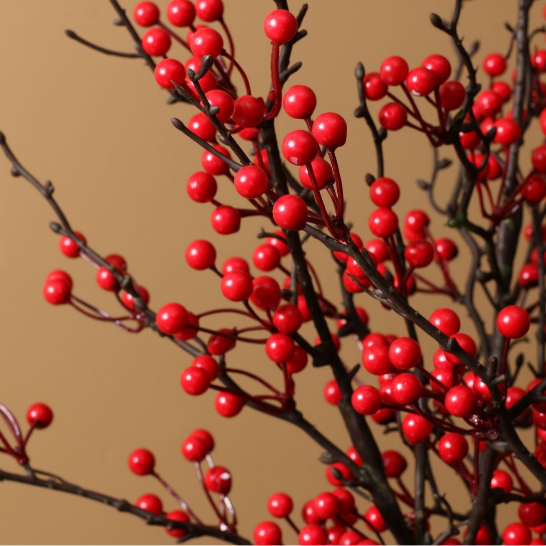 Künstliche Stechpalmenzweige mit roten Beeren, 62/80/90 cm, Real-Touch Kunststoff für Hochzeitsdeko, Grabschmuck & Wohnaccessoires