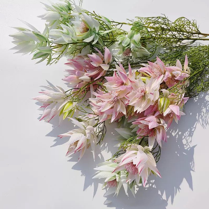 Künstliche Schneelilien, 69 cm, 6 Blütenköpfe, modern, für Hochzeit, Dekoration, Innenraum, realistisch, Kunstseide, vielseitig