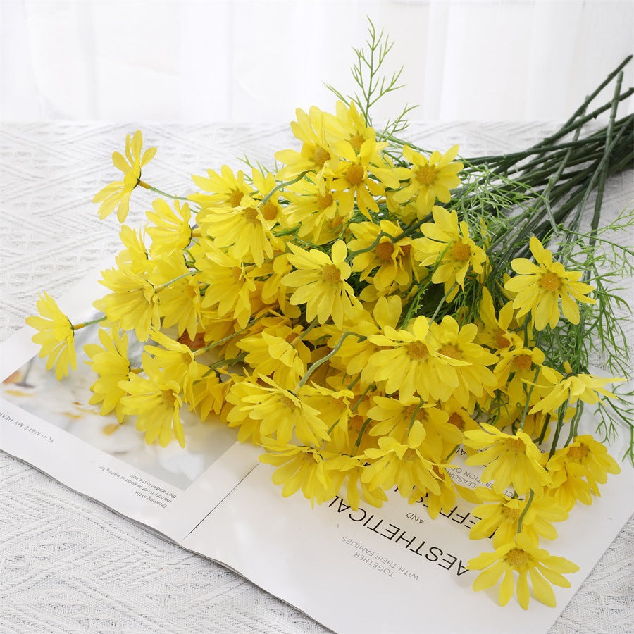 Künstliche Gänseblümchen aus Seide, 51 cm, 5 Stiele mit je 5 Blüten, für Zuhause, Hochzeiten und Gewerbe