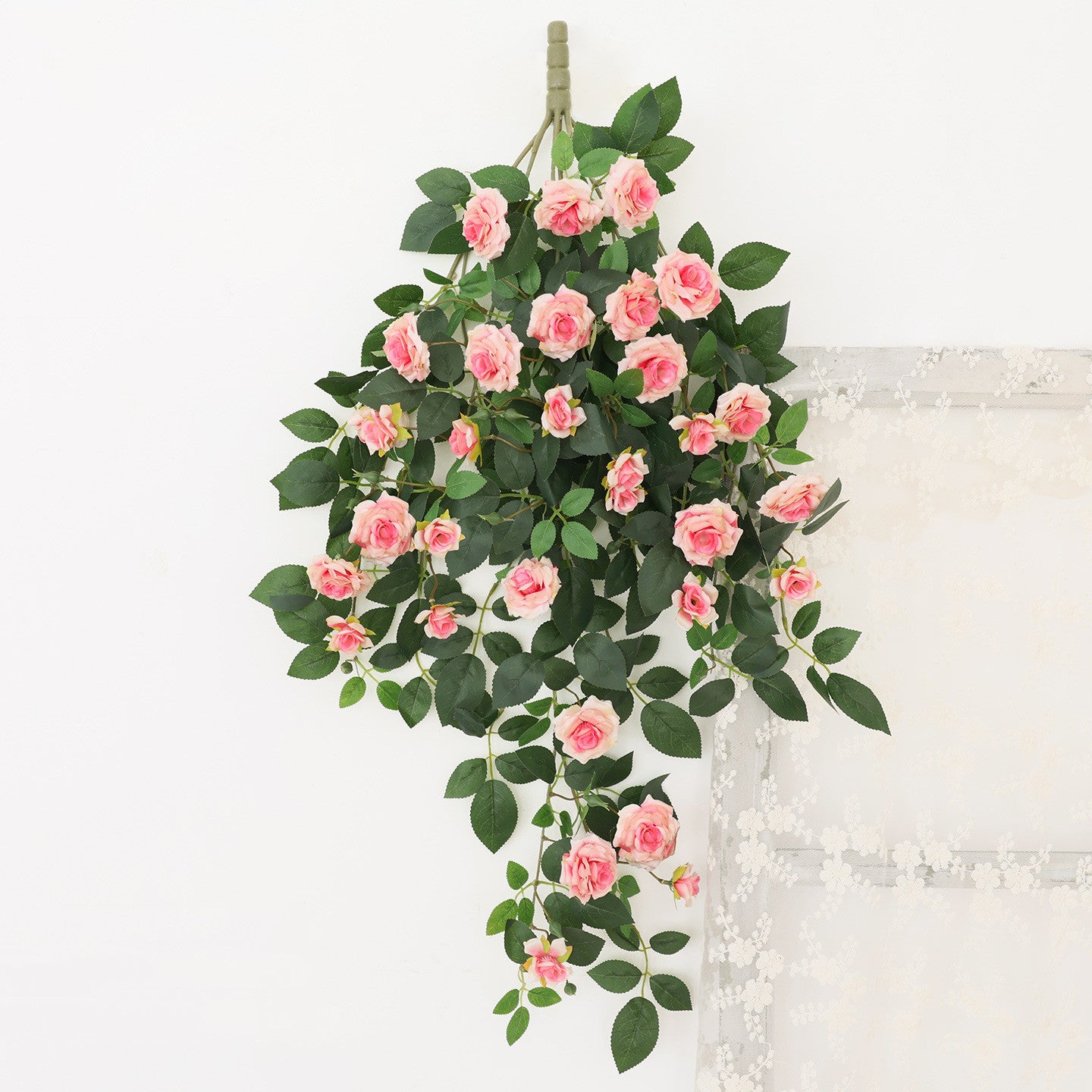 Künstliche Rosenranke, 90 cm Seidenblumen, 31 Blüten, wandmontierbar, Raumdekoration, Hochzeit, Event, Café, Hotel, realistisch, pflegeleicht