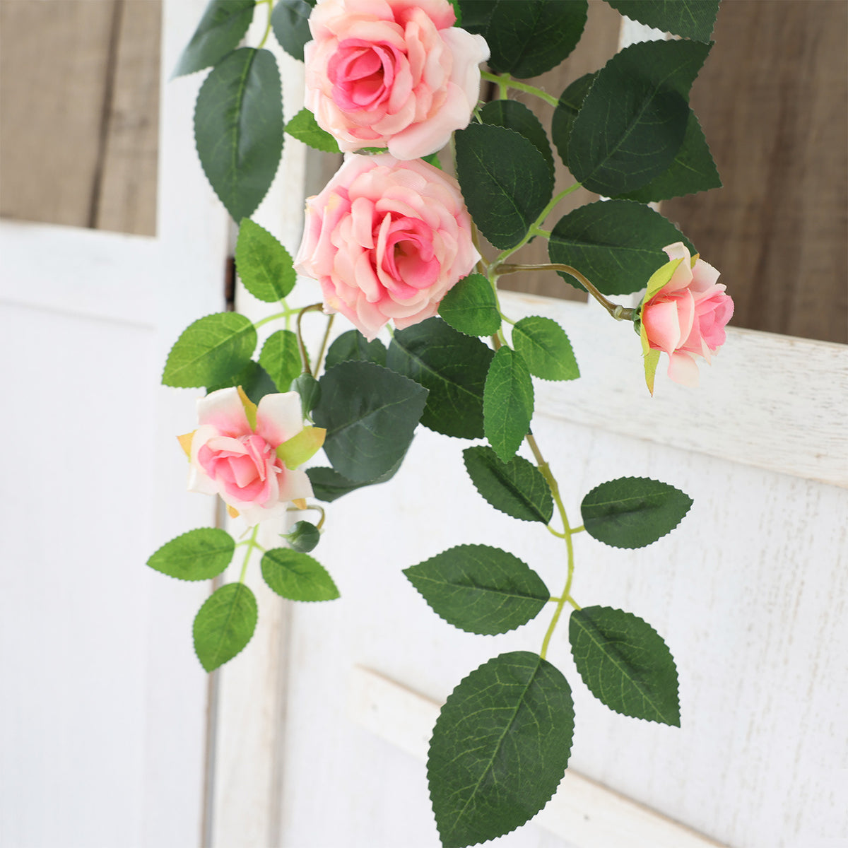 Künstliche Rosenranke, 90 cm Seidenblumen, 31 Blüten, wandmontierbar, Raumdekoration, Hochzeit, Event, Café, Hotel, realistisch, pflegeleicht