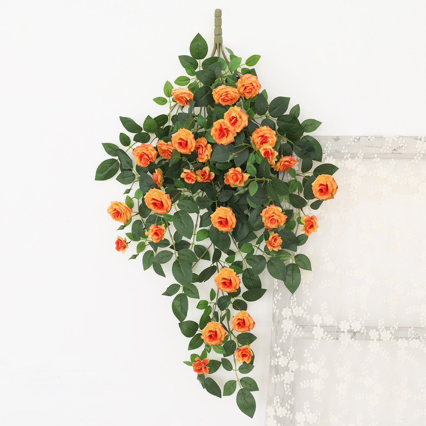 Künstliche Rosenranke, 90 cm Seidenblumen, 31 Blüten, wandmontierbar, Raumdekoration, Hochzeit, Event, Café, Hotel, realistisch, pflegeleicht