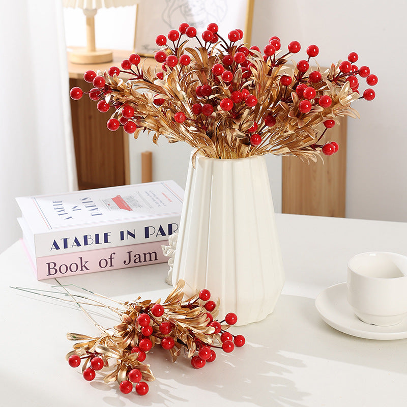 Künstliche Weihnachtsbeeren, 34 cm goldene Blätter mit roten Früchten, 5 Stk. Set, realistische Dekoration für Vasen, Hochzeiten, Festtagsgestaltung