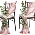 Künstliche Stuhldekoration für Hochzeiten, 60 cm langer Blumenstrauß mit 2x transparenten Organza-Bändern (20x250 cm), Outdoor-tauglich