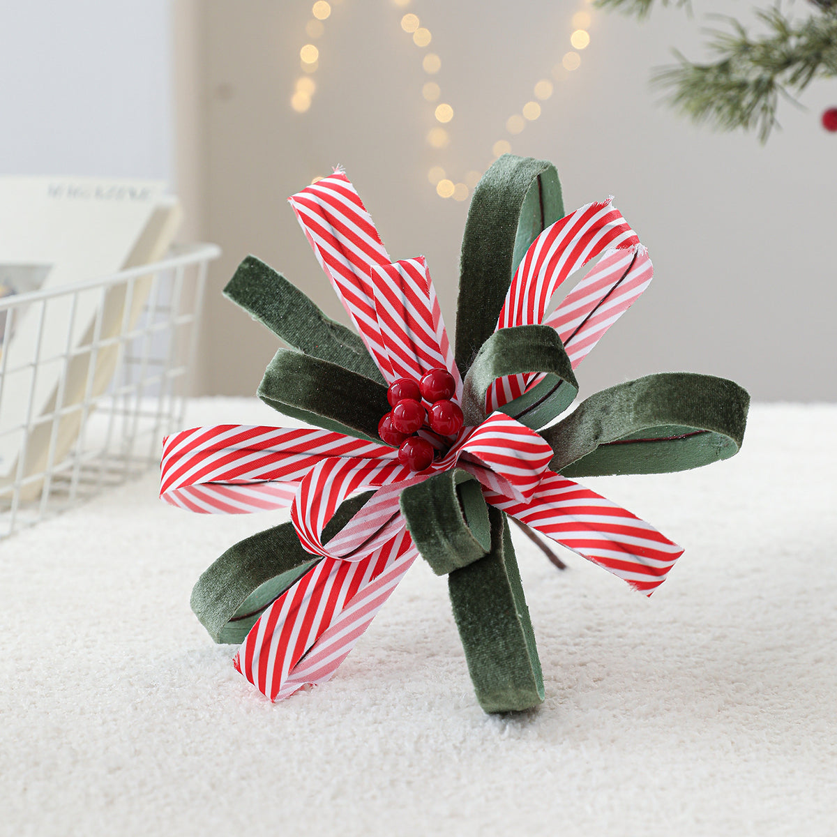 Künstliche Weihnachtsblume mit roten Beeren, 25 cm, Stoffblume, festliche Deko für Floristik, Hochzeit, Laden, Café