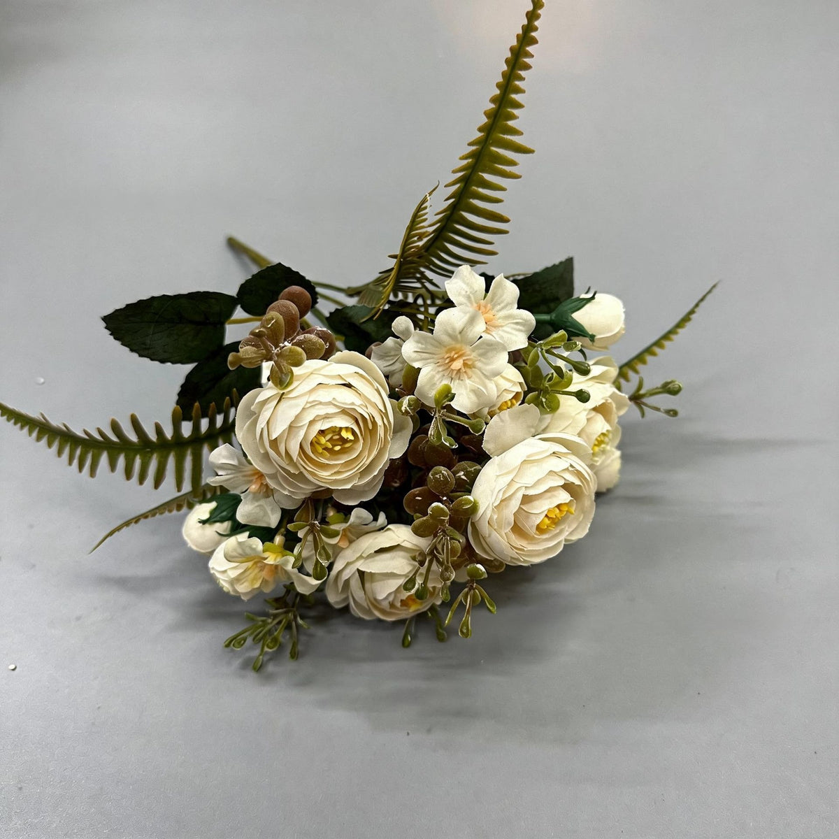 Künstliche Camellia-Blütenstrauß, 31 cm, Seidenstoff, 16 Blüten, Hochzeit Dekoration, Innenraumgestaltung, Grabschmuck