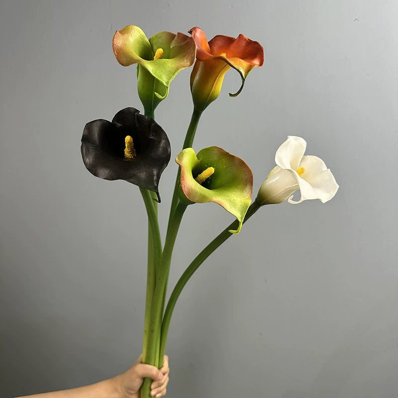 Künstliche Calla-Lilie aus PU, 68 cm, einzelner Stiel, realistisch, für Hochzeiten, Geschäftsräume und Wohnaccessoires, 4 Farben